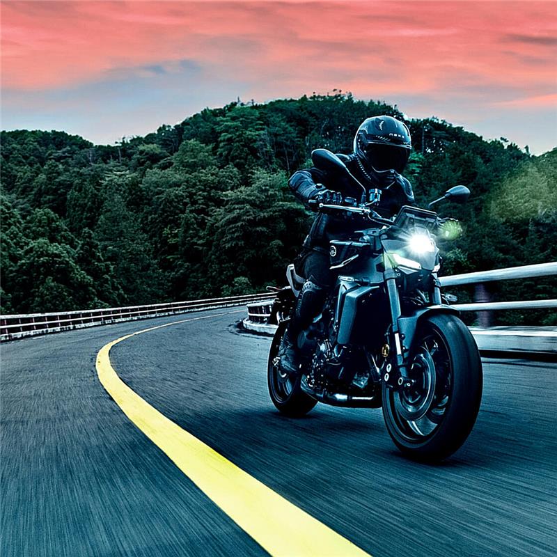 Yamaha MT-09 Y-AMT (2024)